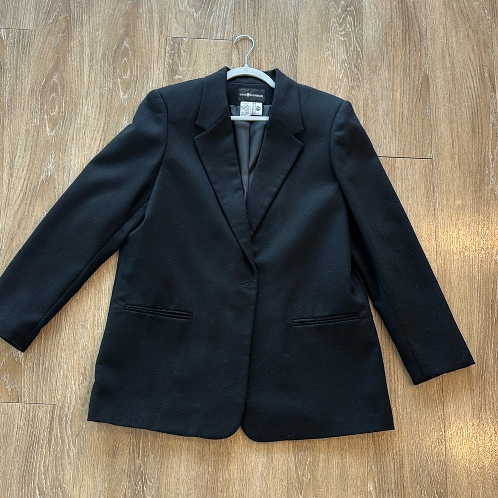 Sag Harbor 100% Wool Blazer